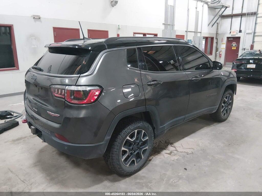 3C4NJDDB3KT807558 2019 JEEP COMPASS photo no. 4