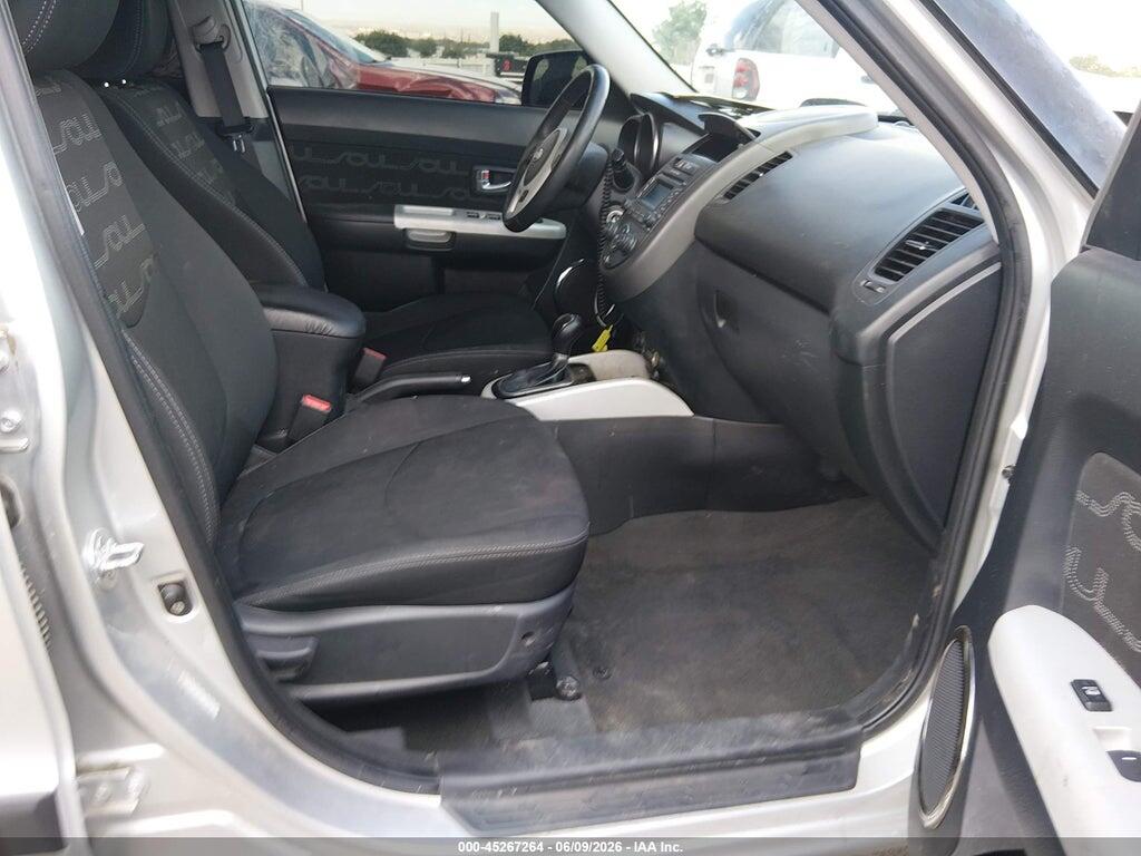 KNDJT2A62C7382893 2012 KIA SOUL photo no. 5