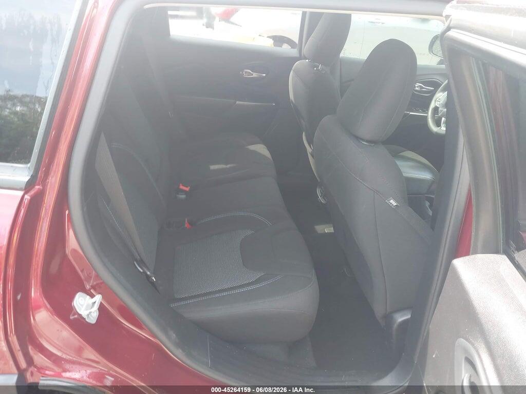 1C4PJMCB5MD151821 2021 JEEP CHEROKEE photo no. 8
