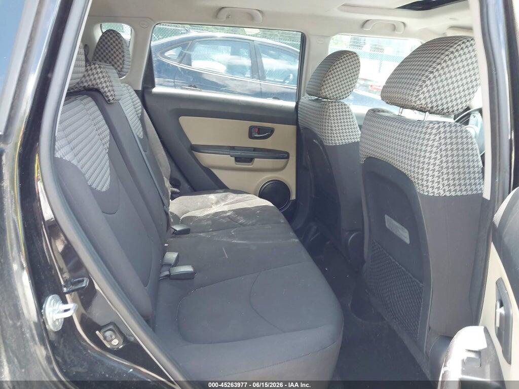 KNDJT2A23B7279865 2011 KIA SOUL photo no. 8