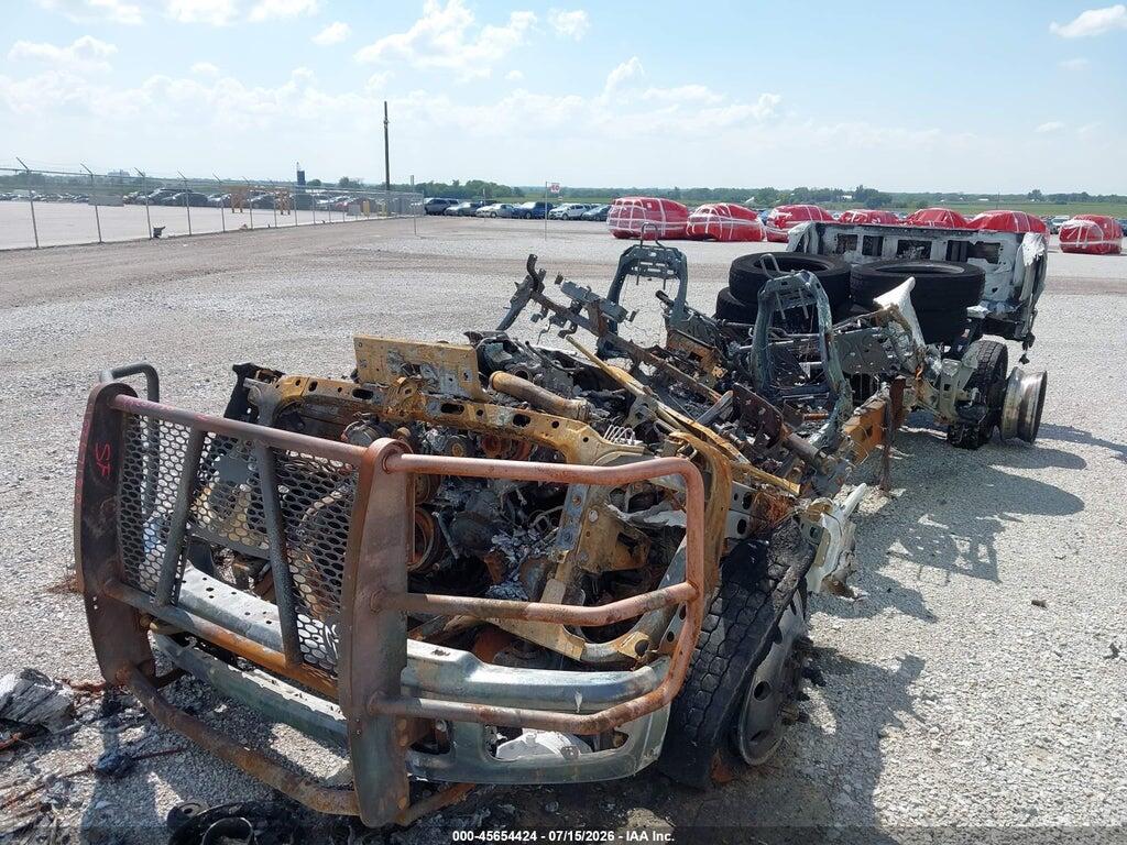 1FT8W4DT3SEC53770 2025 FORD F-450 photo no. 2