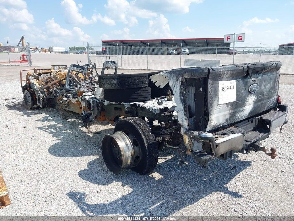 1FT8W4DT3SEC53770 2025 FORD F-450 photo no. 3