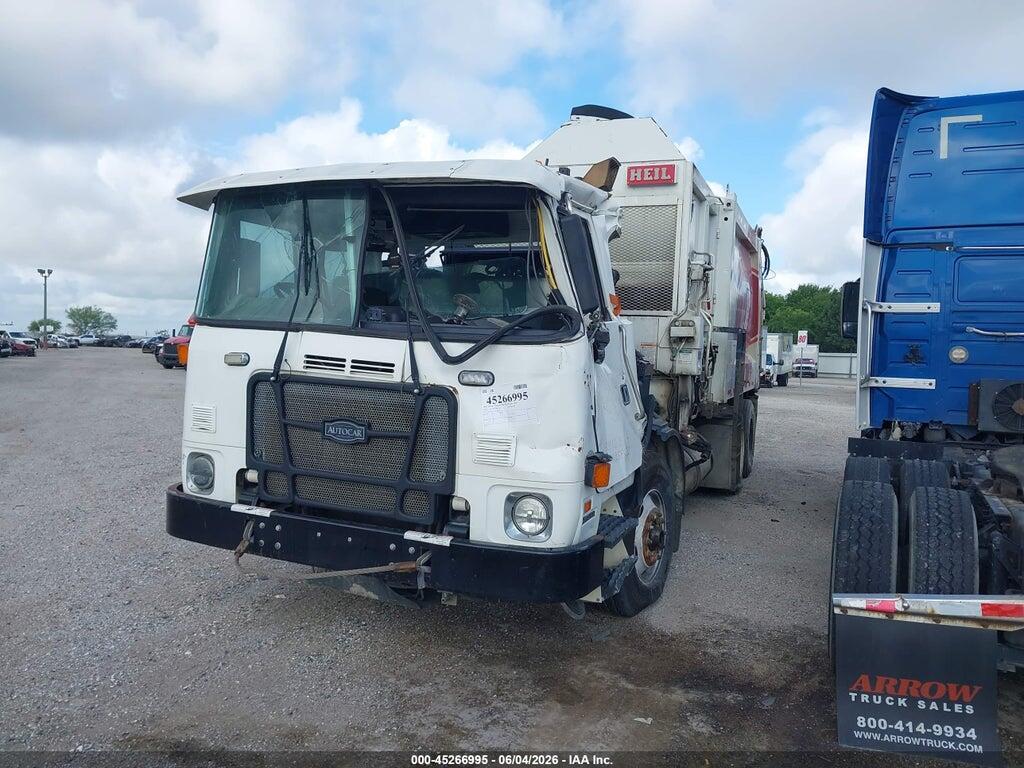 5VCACREF6LC233125 2020 AUTOCAR LLC XPEDITOR photo no. 2