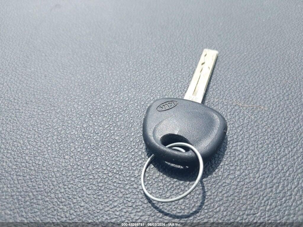 KNADH4A34B6868252 2011 KIA RIO photo no. 11
