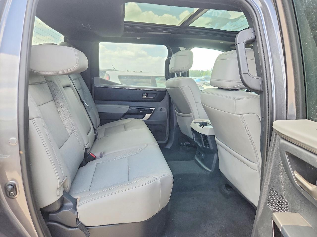 2025 TOYOTA TUNDRA CREWMAX LIMITED — Фото 11 из 13