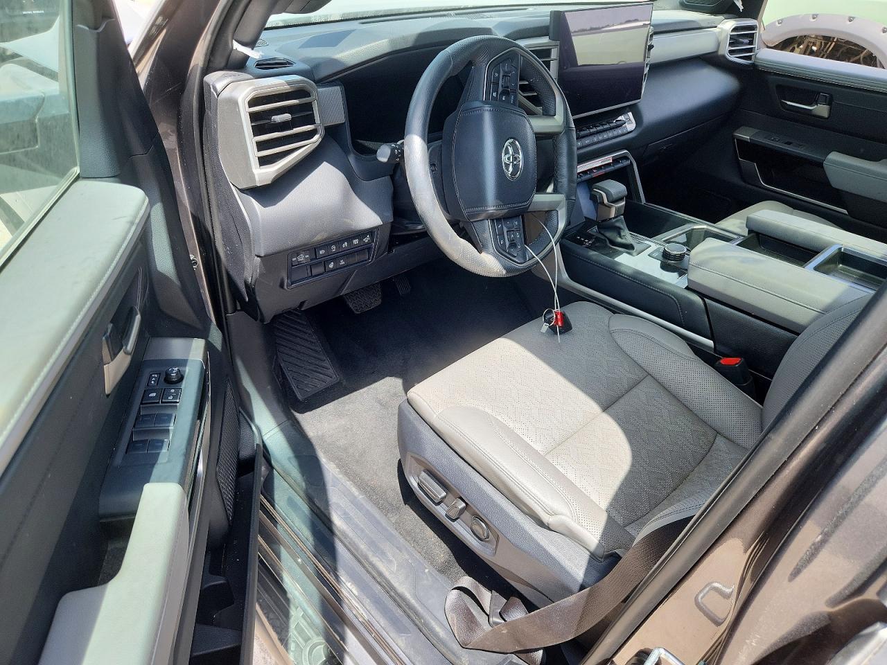 2025 TOYOTA TUNDRA CREWMAX LIMITED — Фото 9 из 13