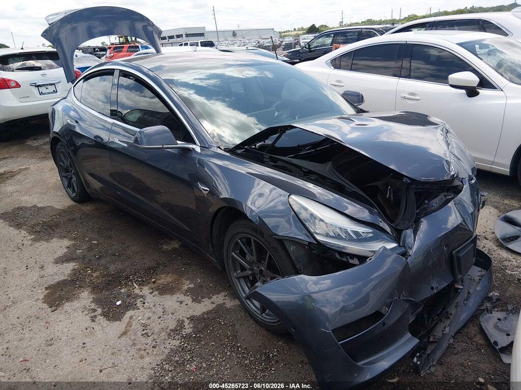 5YJ3E1EB0JF114422 2018 TESLA MODEL 3 photo no. 1
