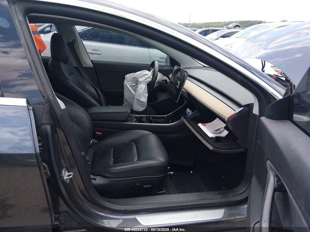 5YJ3E1EB0JF114422 2018 TESLA MODEL 3 photo no. 5