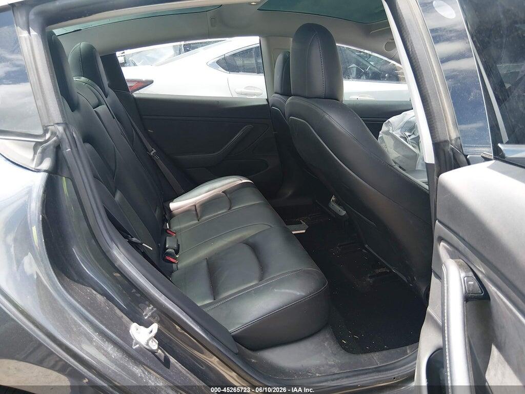5YJ3E1EB0JF114422 2018 TESLA MODEL 3 photo no. 8