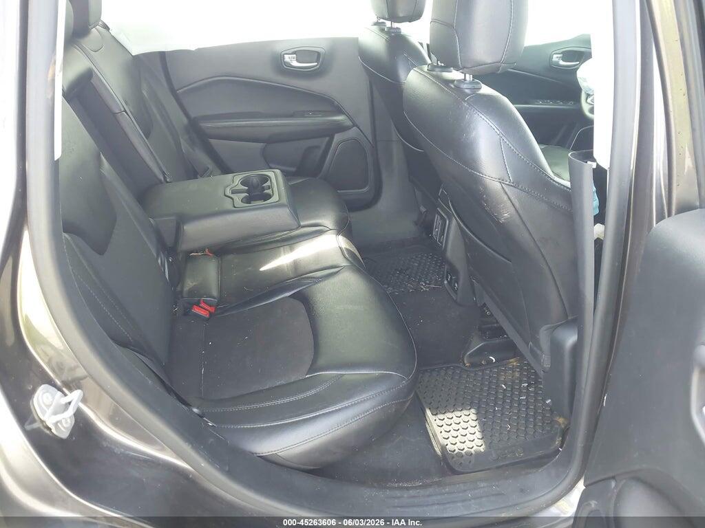 3C4NJDBB2JT483195 2018 JEEP COMPASS photo no. 8
