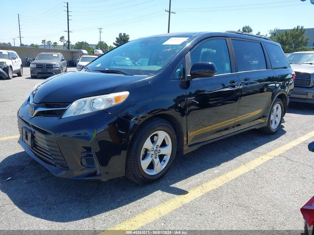 5TDKZ3DC8LS046424 2020 TOYOTA SIENNA photo no. 2