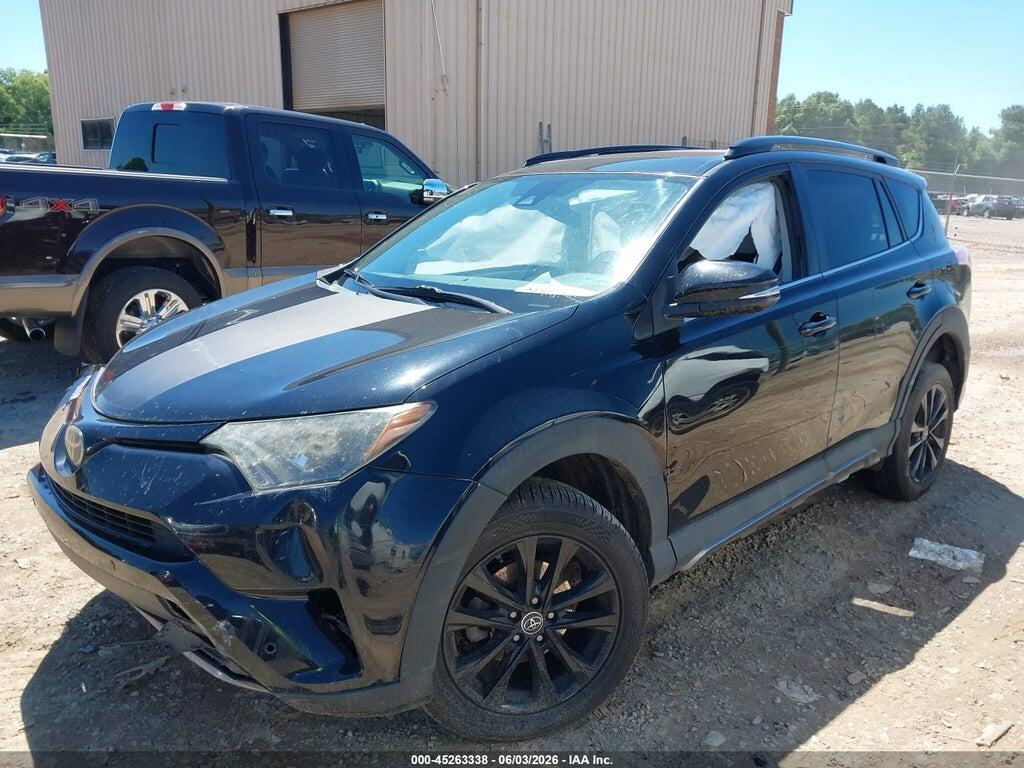 2T3RFREV4JW823543 2018 TOYOTA RAV4 photo no. 2
