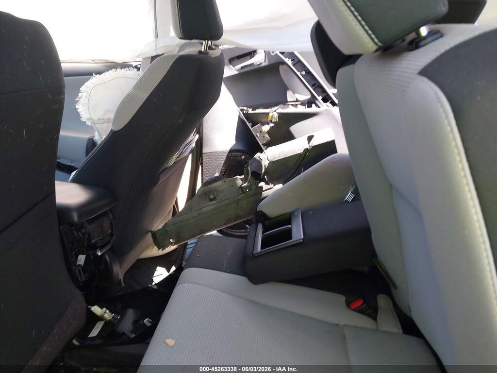 2T3RFREV4JW823543 2018 TOYOTA RAV4 photo no. 8