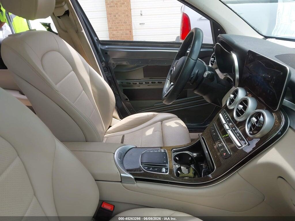 W1N0G8DB6MF876217 2021 MERCEDES-BENZ GLC 300 photo no. 5