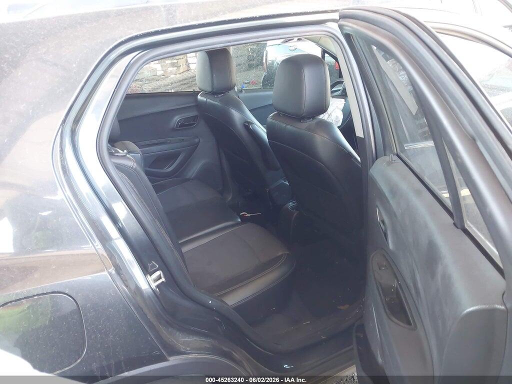 3GNCJLSB3KL329749 2019 CHEVROLET TRAX photo no. 8