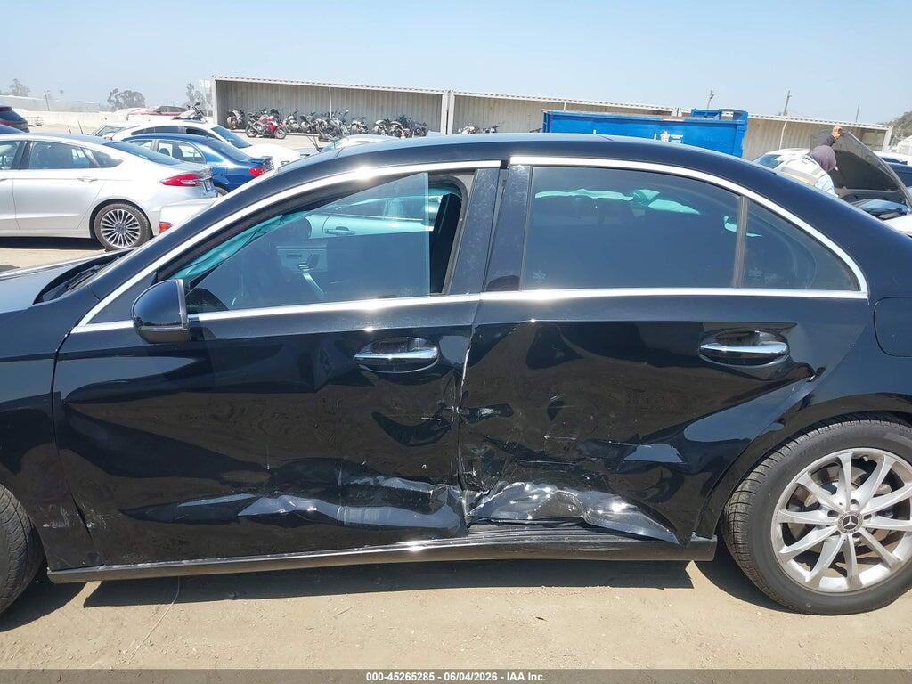 WDD3G4EB4KW034426 2019 MERCEDES-BENZ A 220 photo no. 6