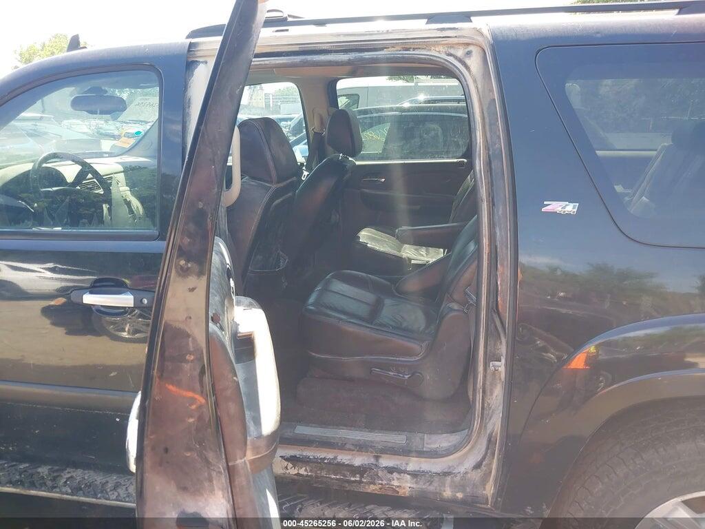3GNFK16378G250944 2008 CHEVROLET SUBURBAN 1500 photo no. 8