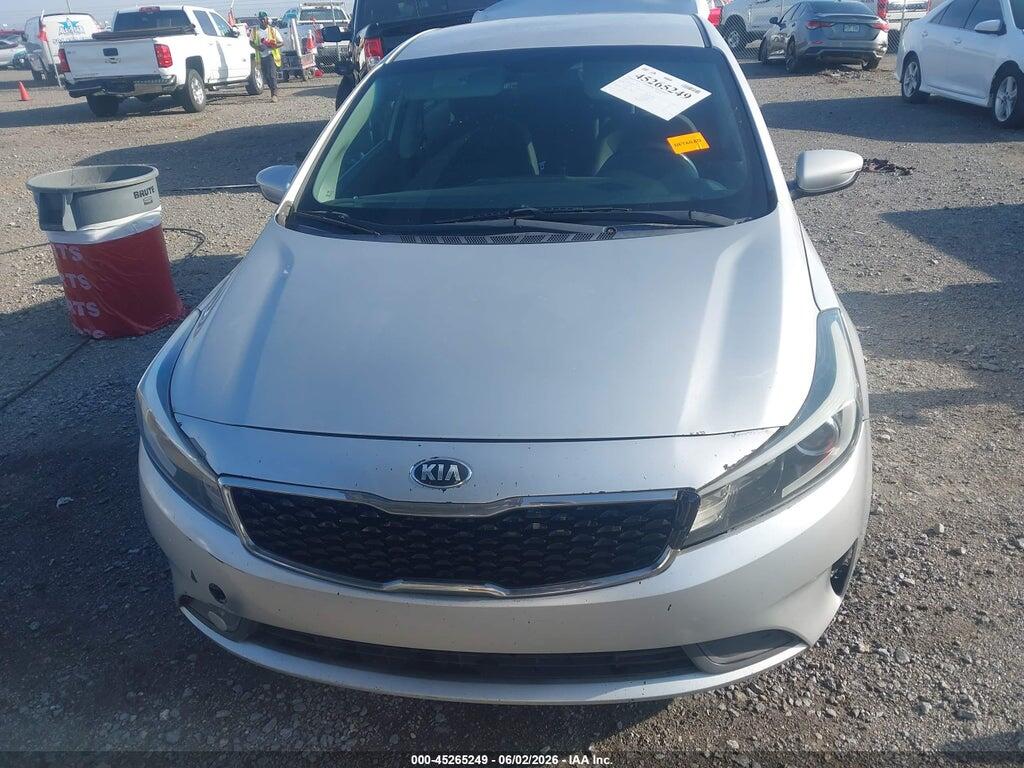 3KPFL4A74HE122478 2017 KIA FORTE photo no. 12