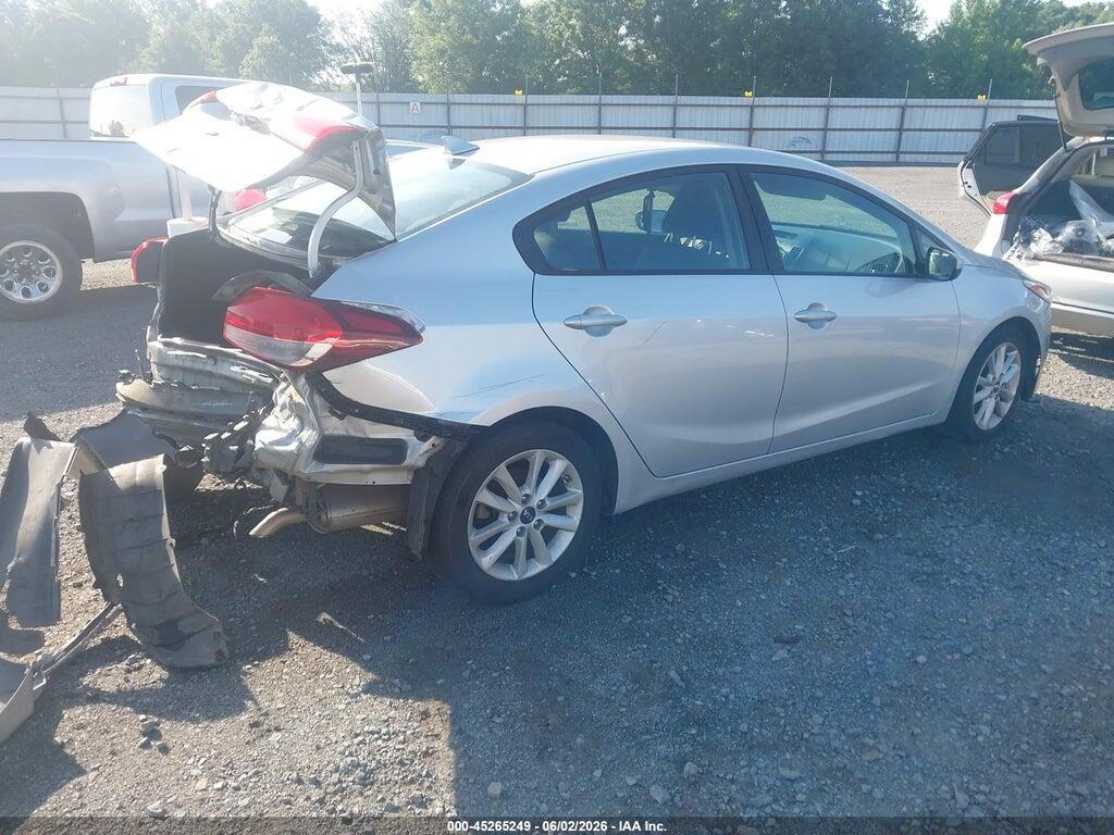3KPFL4A74HE122478 2017 KIA FORTE photo no. 4