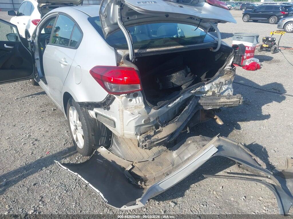 3KPFL4A74HE122478 2017 KIA FORTE photo no. 6