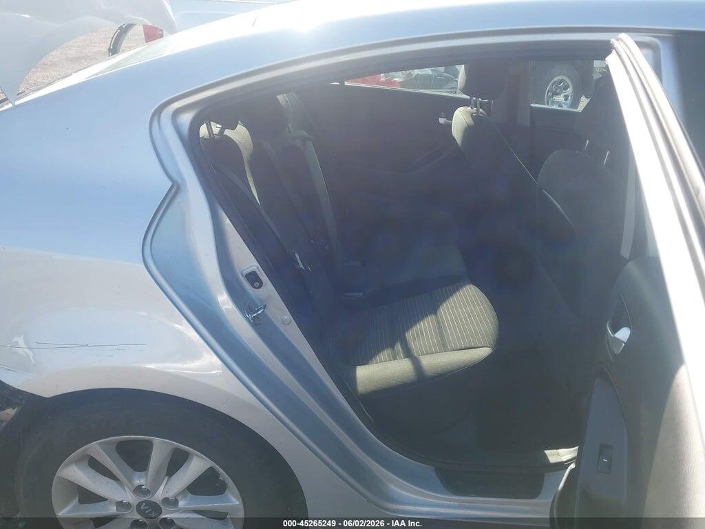 3KPFL4A74HE122478 2017 KIA FORTE photo no. 8