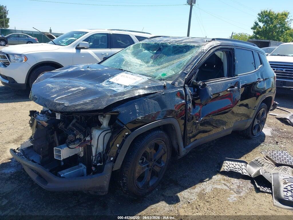 3C4NJCBB3JT438583 2018 JEEP COMPASS photo no. 2