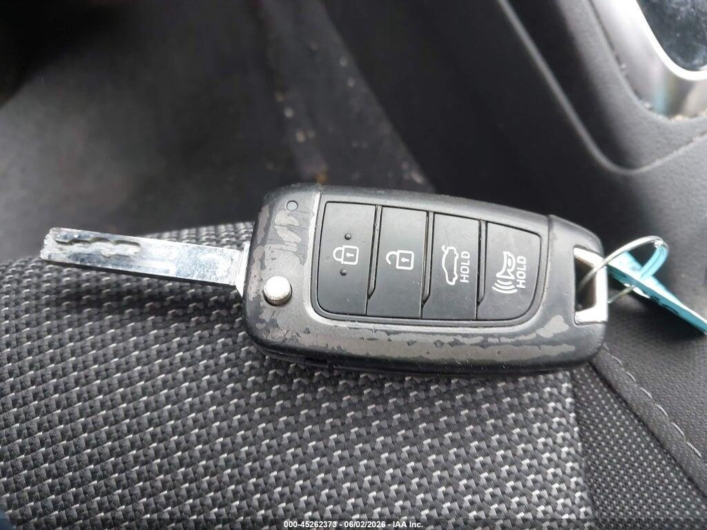 3KPC24A30KE042203 2019 HYUNDAI ACCENT photo no. 11