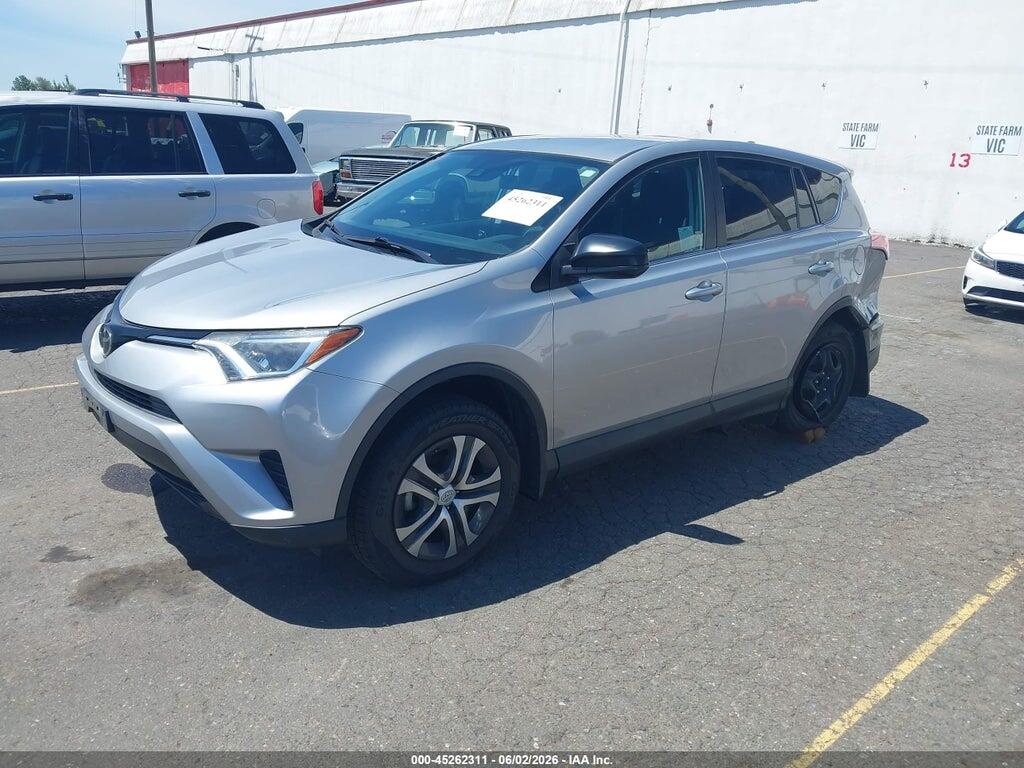2T3ZFREV3JW521743 2018 TOYOTA RAV4 photo no. 2