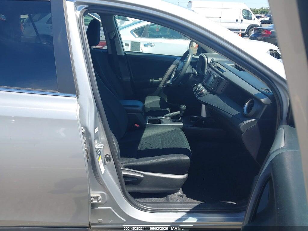 2T3ZFREV3JW521743 2018 TOYOTA RAV4 photo no. 5
