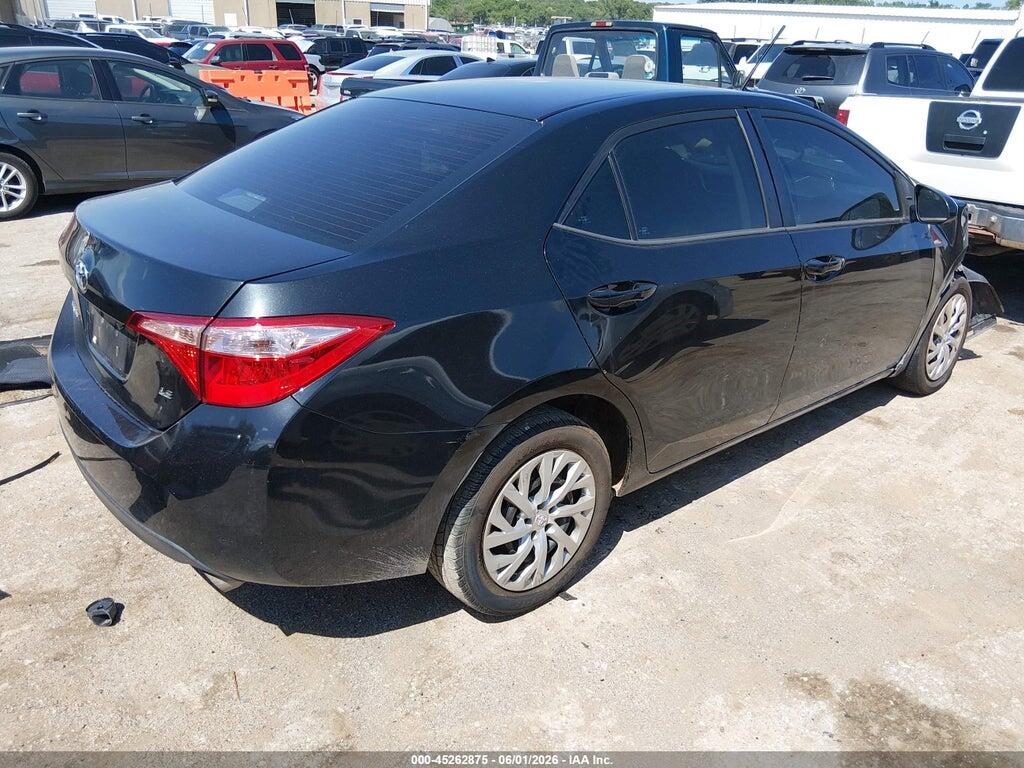 5YFBURHE8JP821839 2018 TOYOTA COROLLA photo no. 4