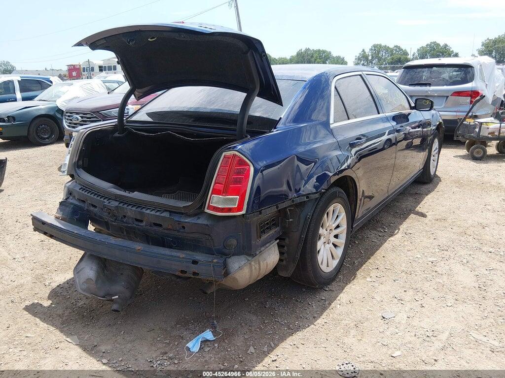 2C3CCAAG6DH627751 2013 CHRYSLER 300 photo no. 4