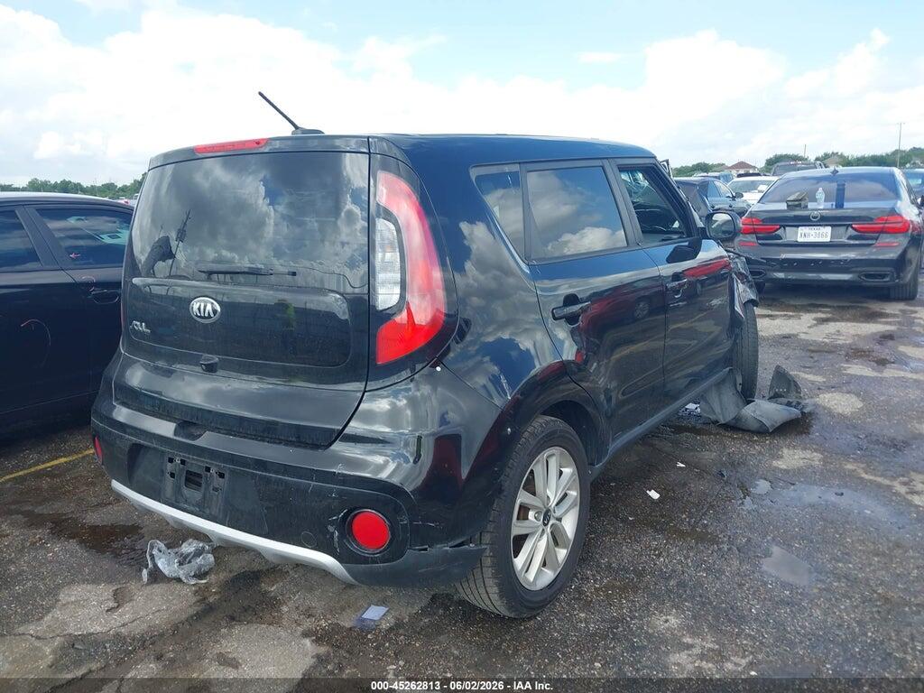 KNDJP3A56H7465672 2017 KIA SOUL photo no. 4