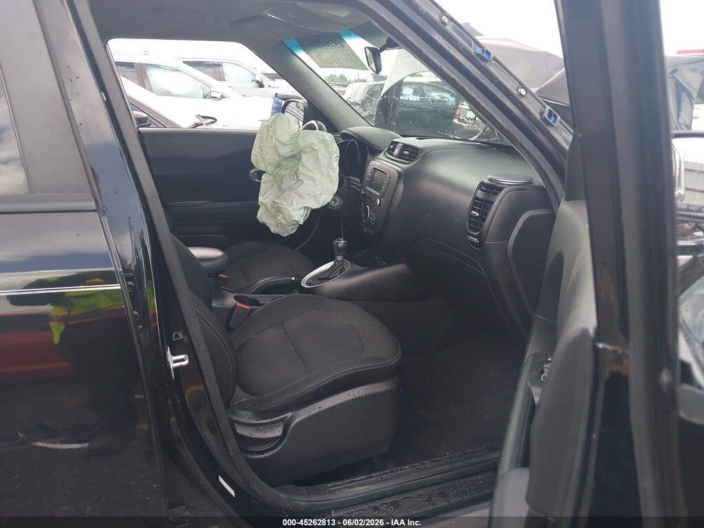 KNDJP3A56H7465672 2017 KIA SOUL photo no. 5