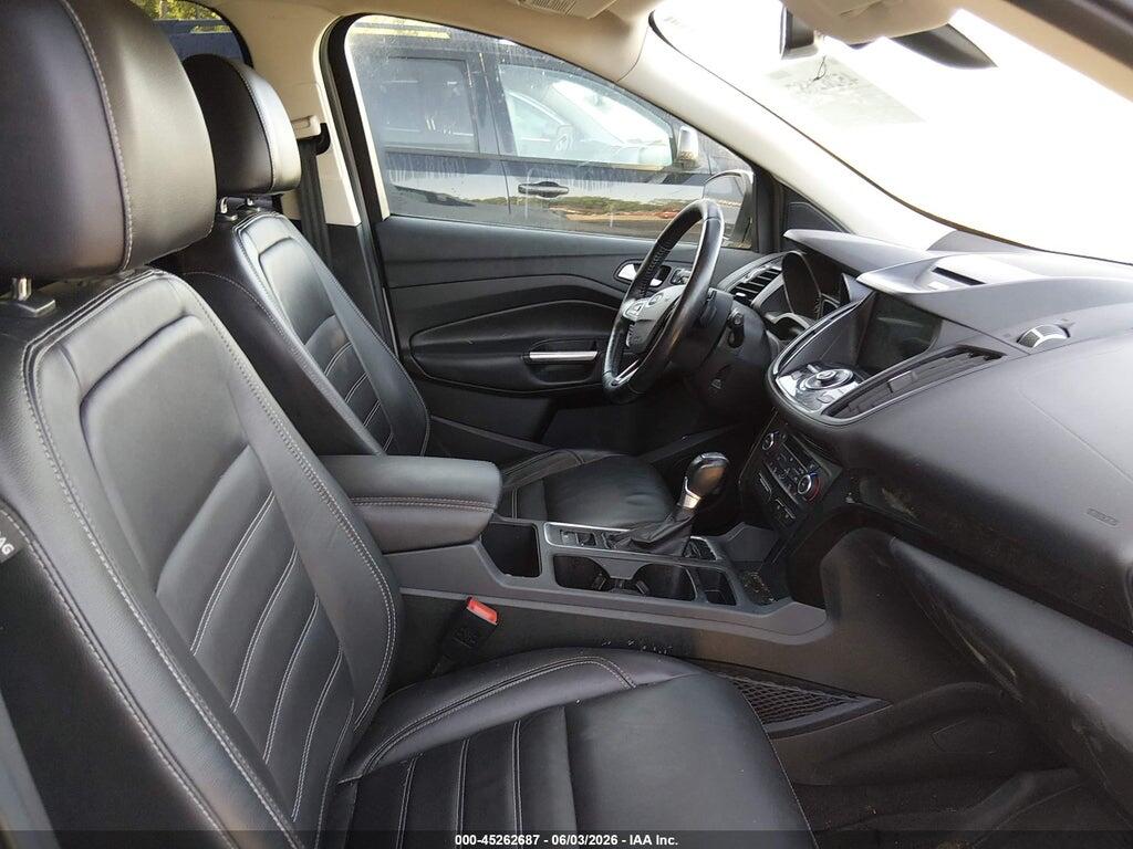 1FMCU0JD3HUD27463 2017 FORD ESCAPE photo no. 5