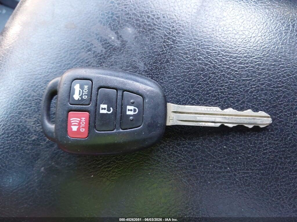 4T1BF1FKXGU139847 2016 TOYOTA CAMRY photo no. 11