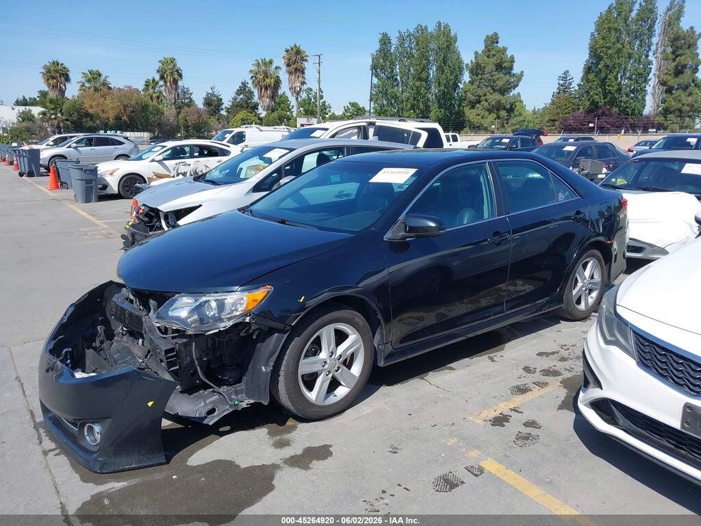 4T1BF1FK0DU640581 2013 TOYOTA CAMRY photo no. 2