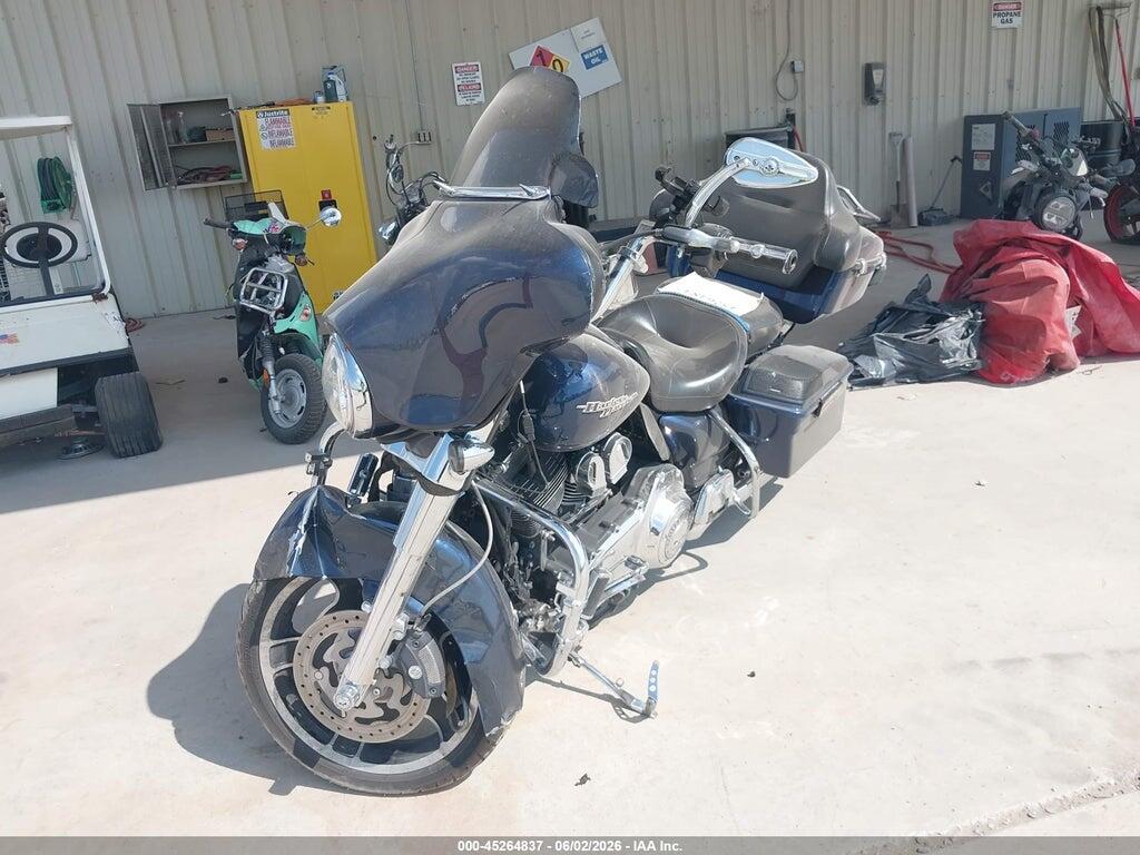 1HD1KBM14CB666248 2012 HARLEY-DAVIDSON FLHX photo no. 2