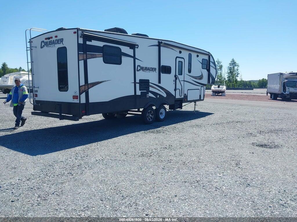 5ZT3CSVB4JG122586 2018 FOREST RIVER CRUSADER photo no. 4
