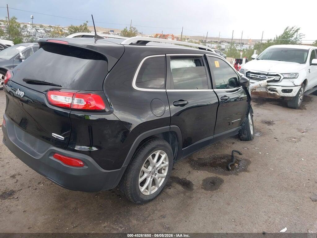 1C4PJLCB4HD236391 2017 JEEP CHEROKEE photo no. 4