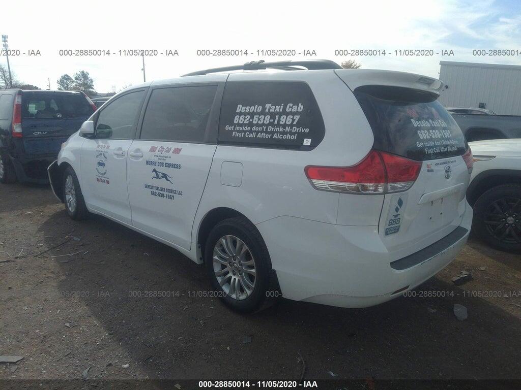5TDYK3DC5CS249589 2012 TOYOTA SIENNA photo no. 3