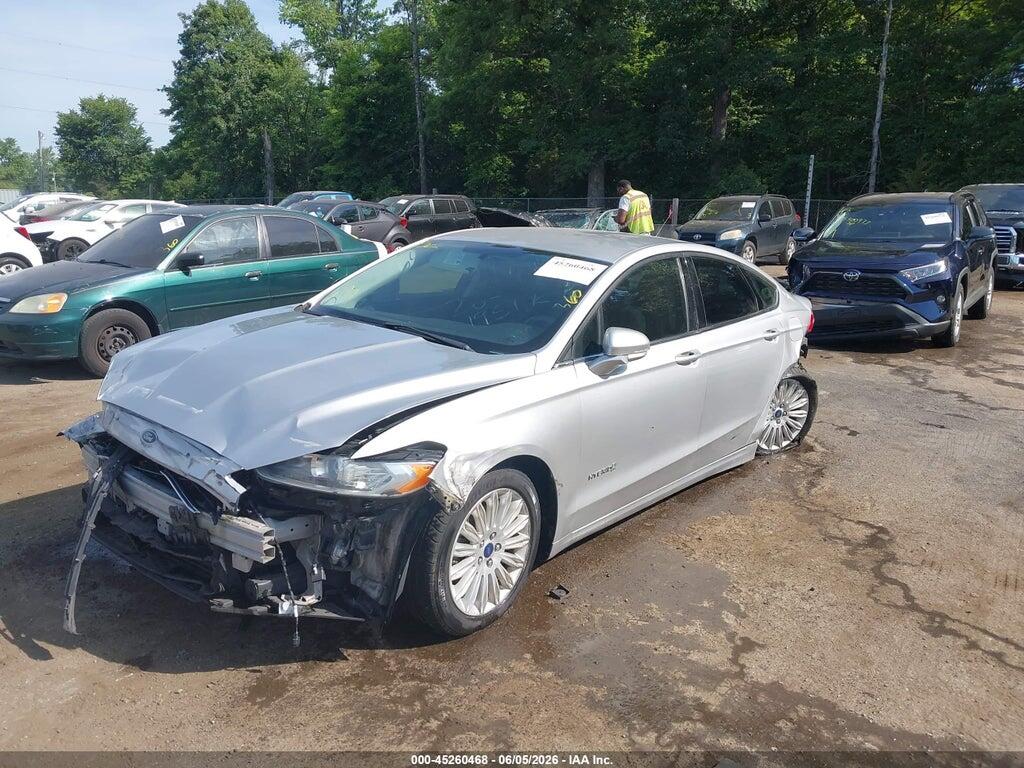 3FA6P0LUXGR340776 2016 FORD FUSION HYBRID photo no. 2