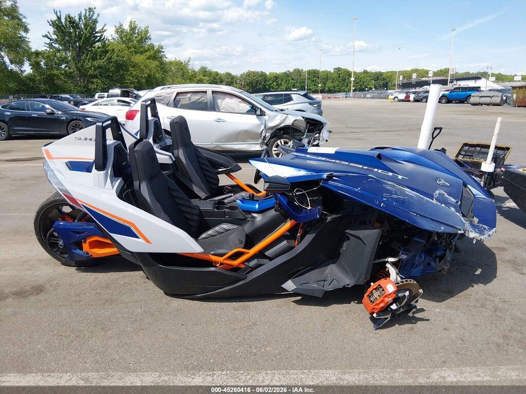 57XAARGB4N8149606 2022 POLARIS SLINGSHOT photo no. 11