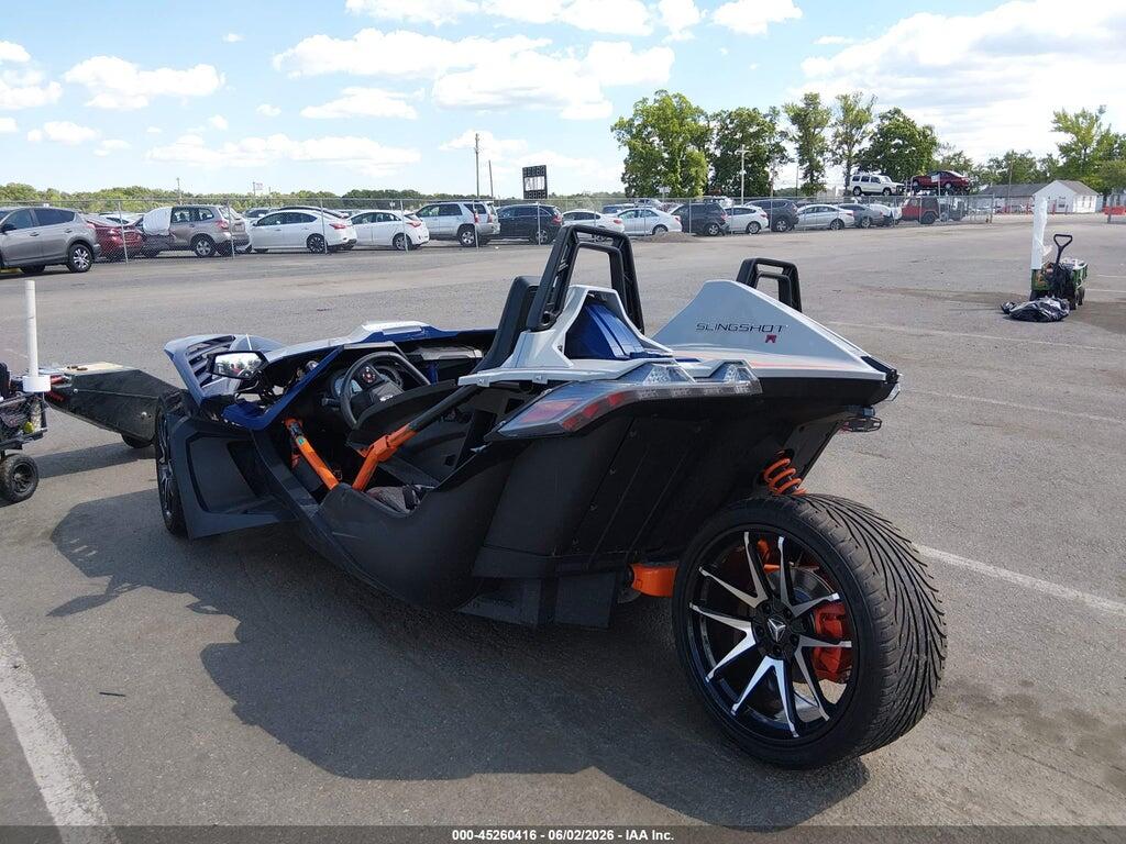 57XAARGB4N8149606 2022 POLARIS SLINGSHOT photo no. 3