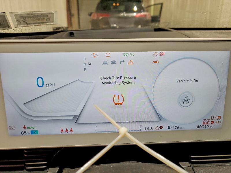 2023 HYUNDAI IONIQ 5 LIMITED — Фото 9 из 13