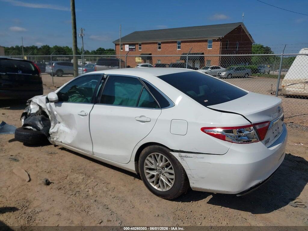4T1BF1FK4HU442883 2017 TOYOTA CAMRY photo no. 3