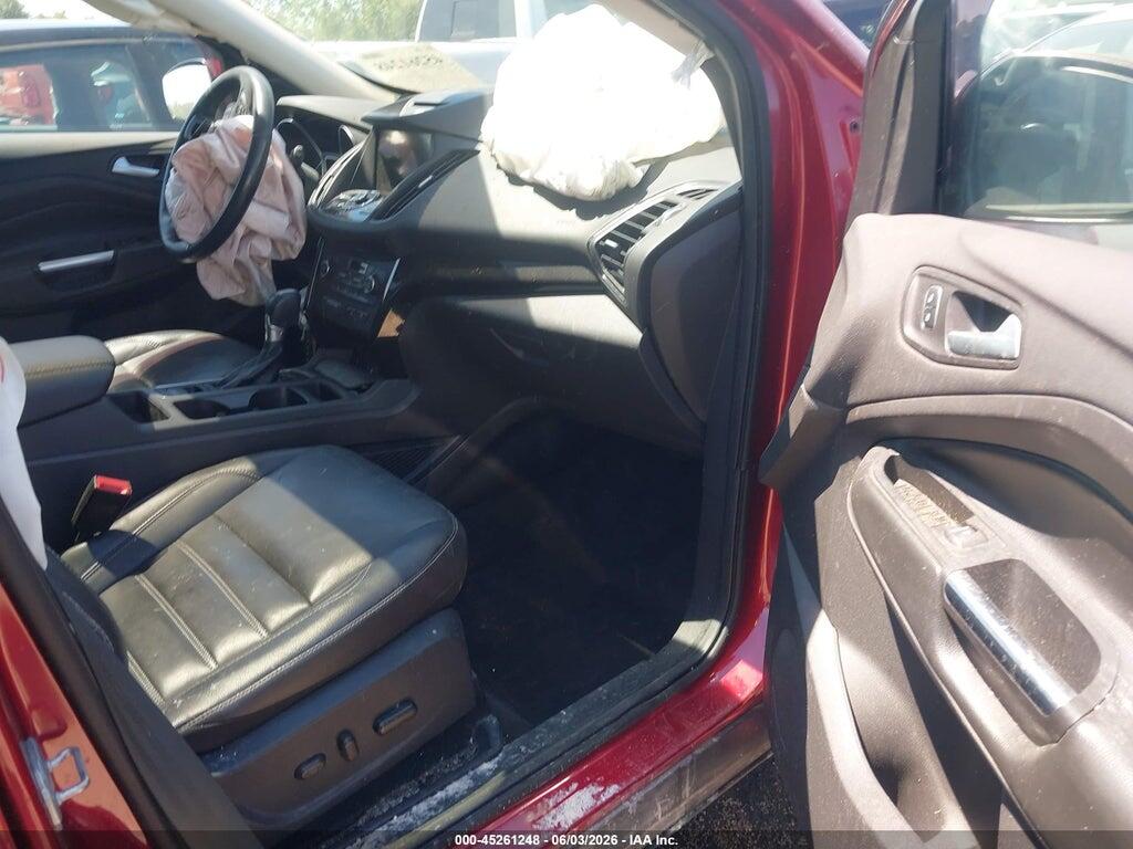 1FMCU0J97HUC45912 2017 FORD ESCAPE photo no. 5