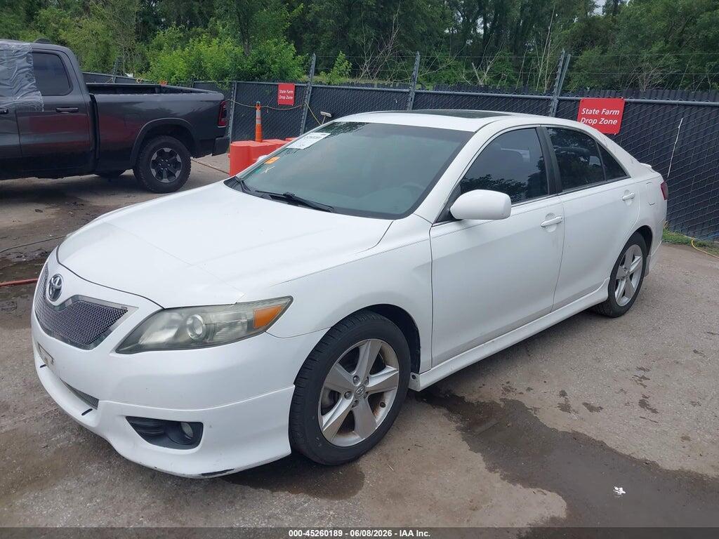 4T1BF3EKXBU600549 2011 TOYOTA CAMRY photo no. 2