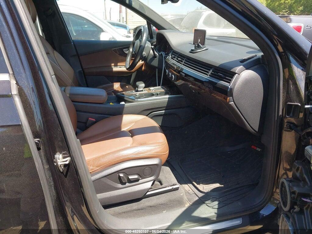 WA1LAAF74HD021016 2017 AUDI Q7 photo no. 5