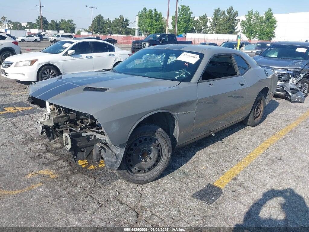 2C3CDZBT0HH600025 2017 DODGE CHALLENGER photo no. 2