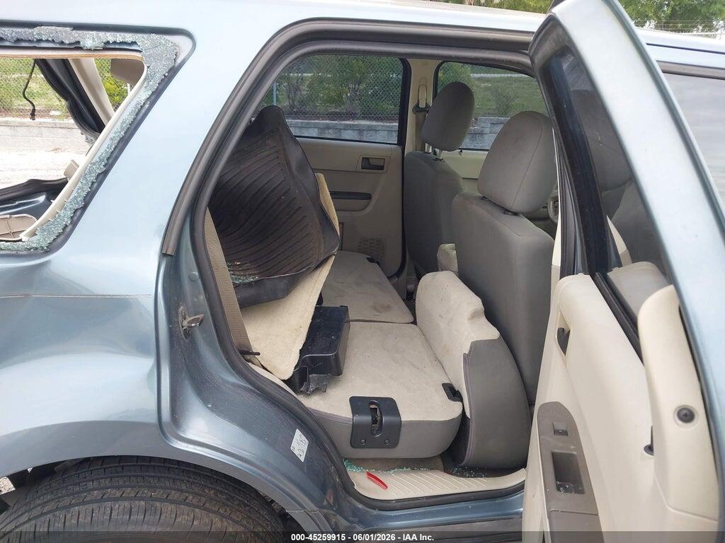 1FMCU0C70BKC40176 2011 FORD ESCAPE photo no. 8